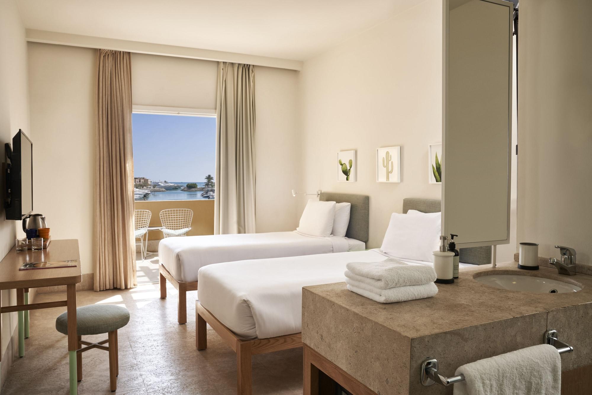 Captain's Mini-hôtel 3*
